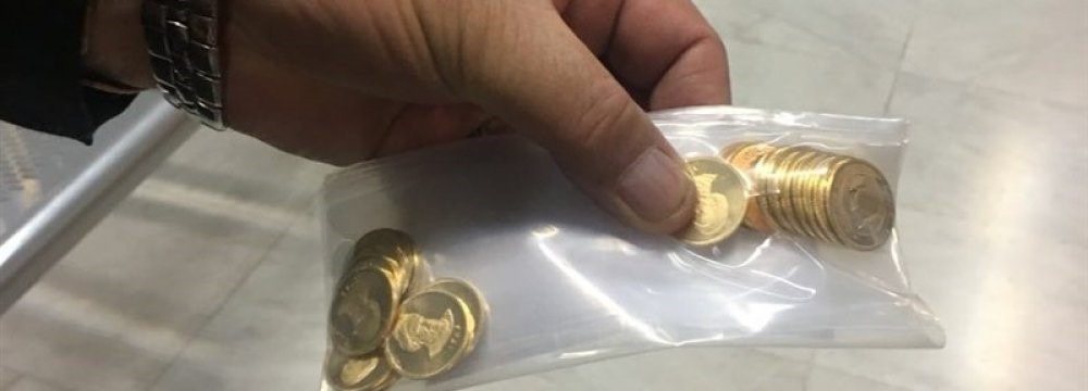 Gold Coin Drops in Tehran After New Forex Measures Deposits